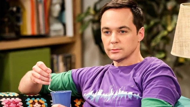 “سوّيت واجبي”: جيم بارسونز يرد على زعل زملائه لانسحابه من “Big Bang Theory”
